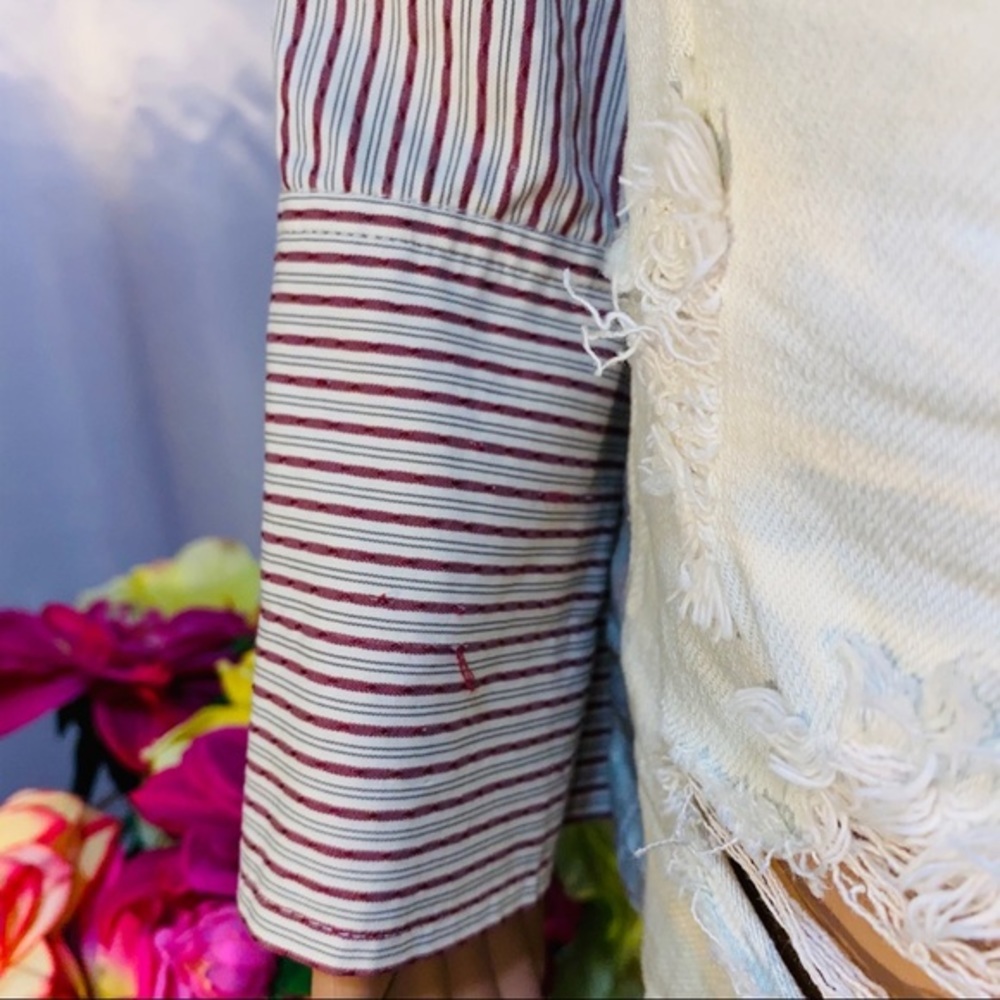 Express embroidered button down - Picture 6 of 15